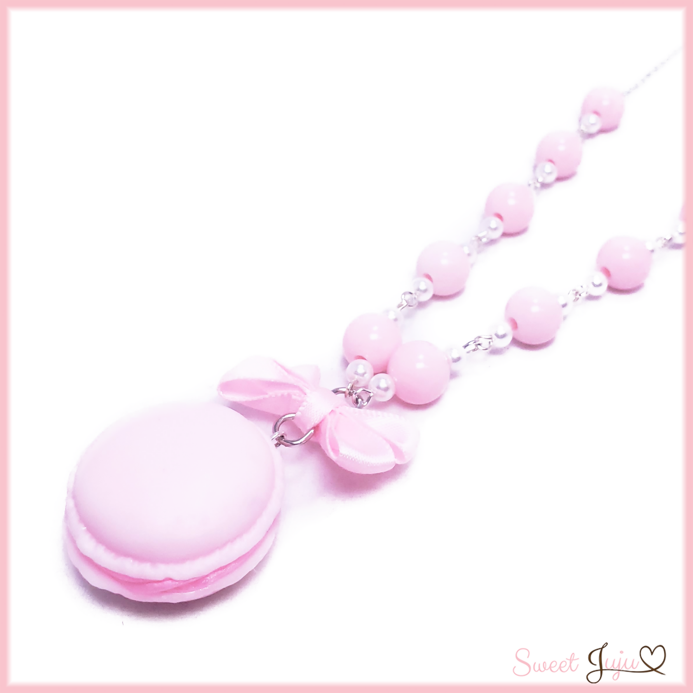 petit macaron necklace pink close