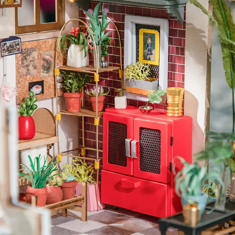 Rolife: Emily's Flower Shop Miniature House
