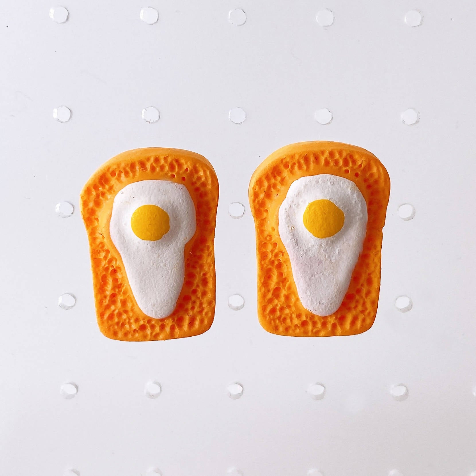 Eggy Toast Earrings - Lolita Collective