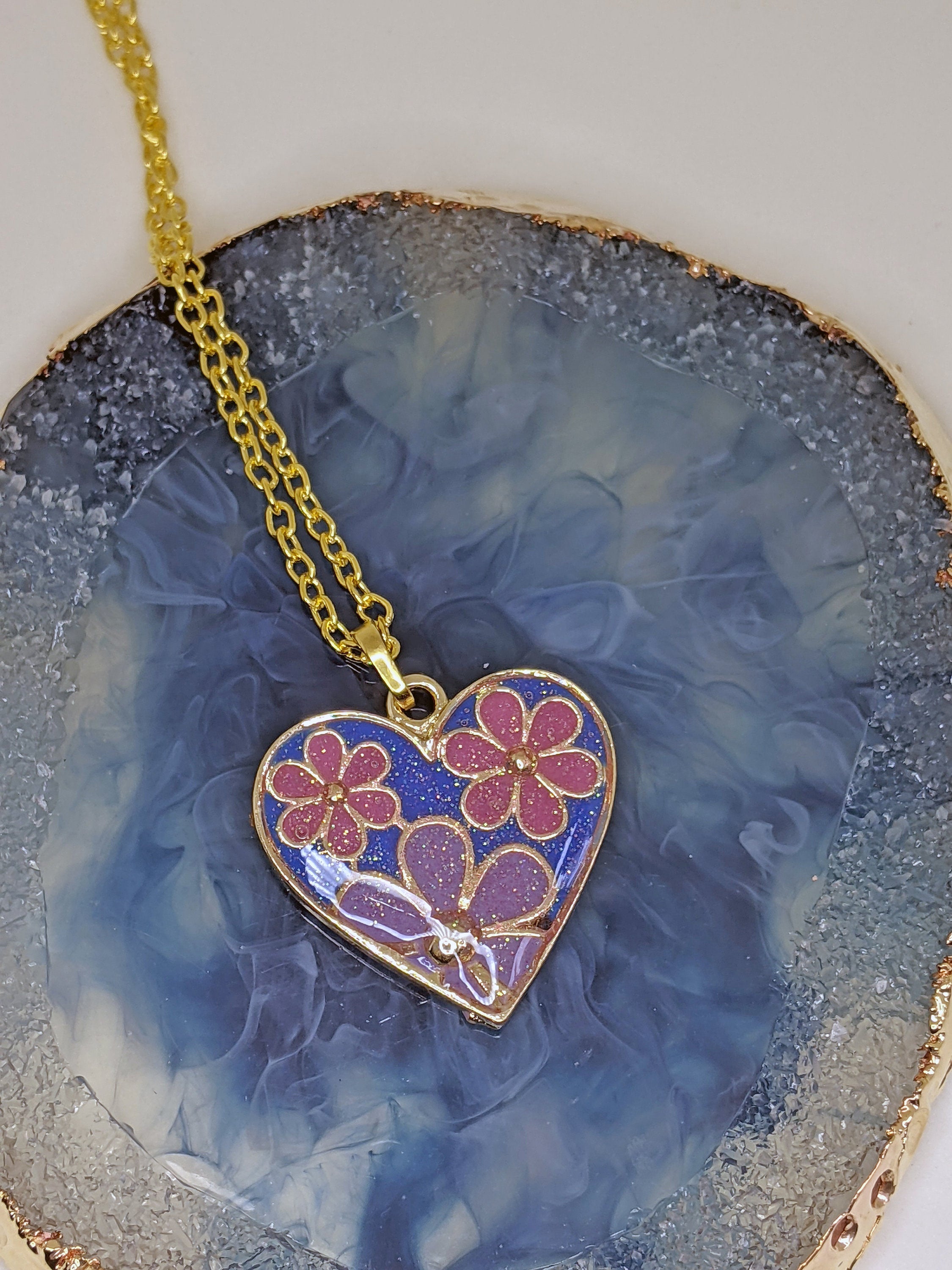 Flower Heart Resin Pendant Necklace - Lolita Collective